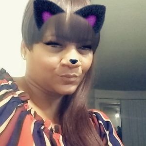 Meet your Posher, Angelique